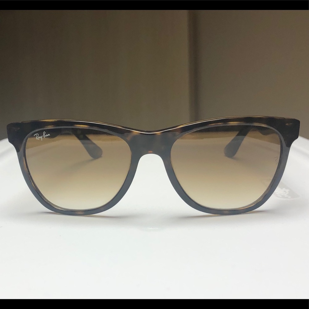 Brown Ray-Ban Sunglasses